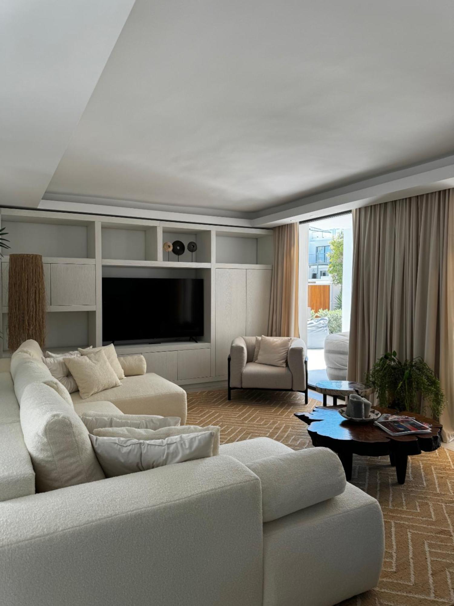 Bliss - Luxury 4-bedroom With Garden, Private Pool & Jacuzzi, Marbesa Near- 5 Min To The Cabopino * Marbella